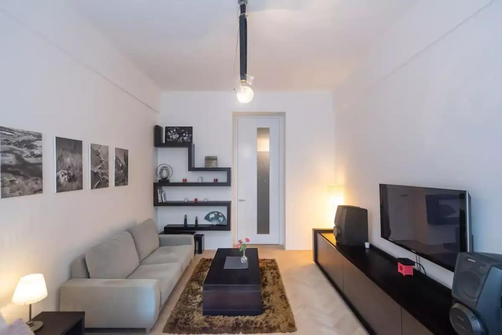 Luxury Apartment On Old Town Square Прага Екстериор снимка