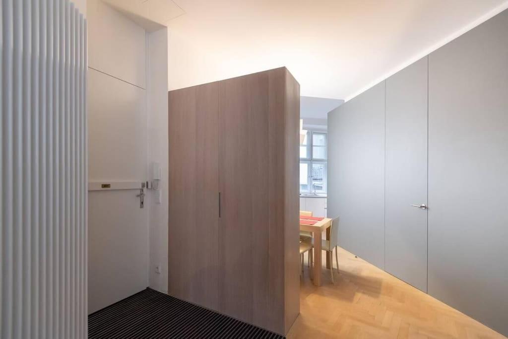 Luxury Apartment On Old Town Square Прага Екстериор снимка