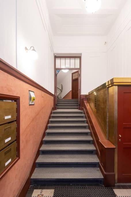 Luxury Apartment On Old Town Square Прага Екстериор снимка