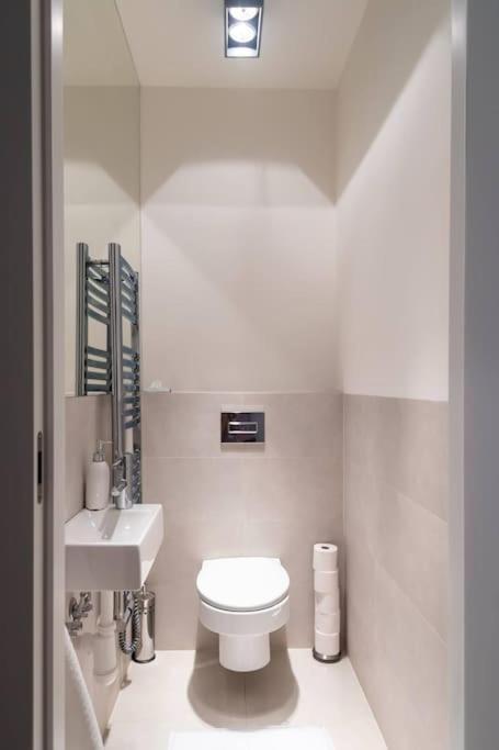 Luxury Apartment On Old Town Square Прага Екстериор снимка