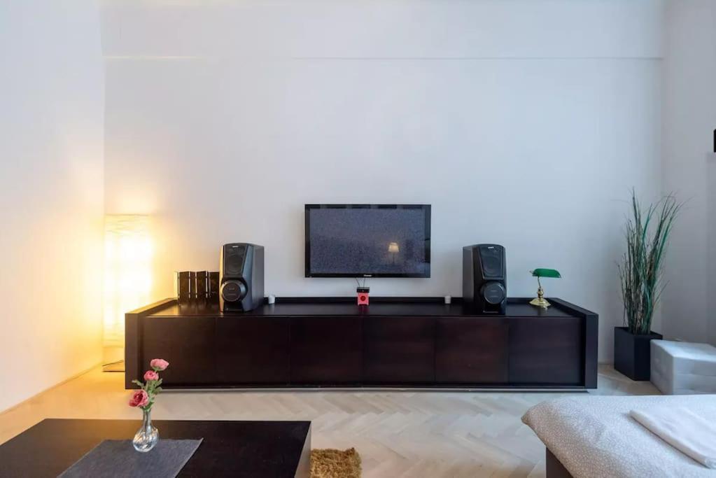 Luxury Apartment On Old Town Square Прага Екстериор снимка