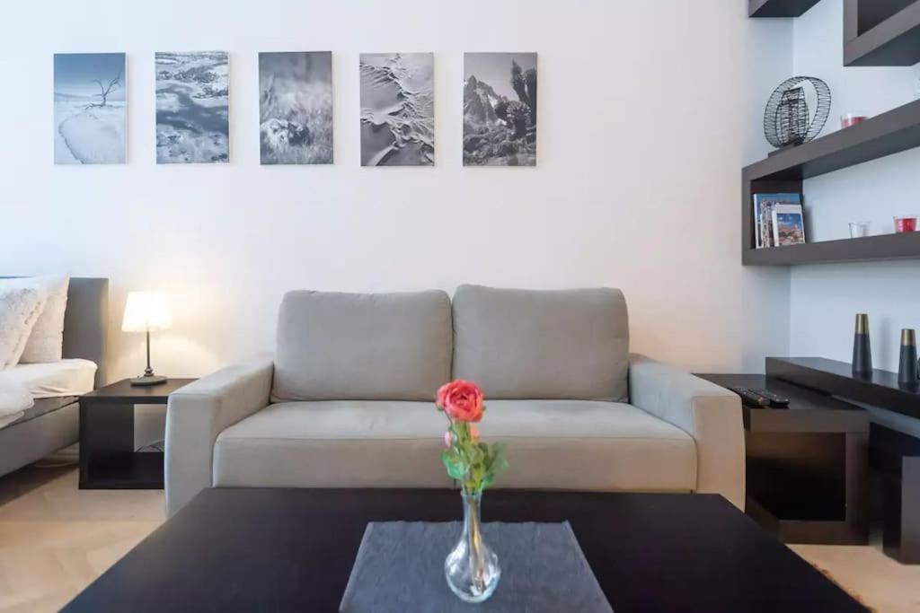 Luxury Apartment On Old Town Square Прага Екстериор снимка